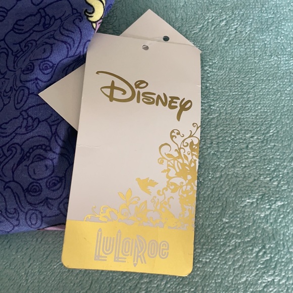 LulaRoe Classic-T (NWT) - Picture 2 of 5